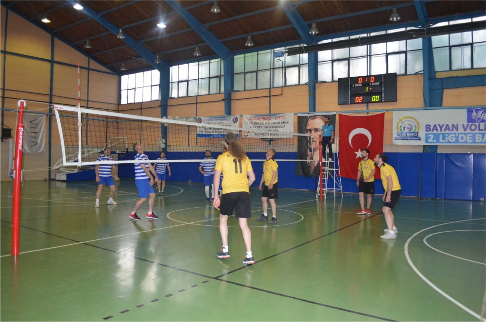 VİTRA ÇALIŞANLARI VOLEYBOLDA BULUŞTU 3