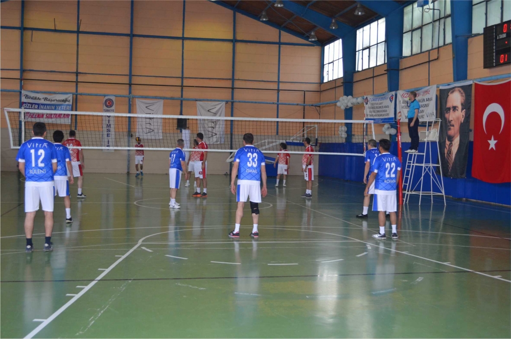 VİTRA ÇALIŞANLARI VOLEYBOLDA BULUŞTU 7