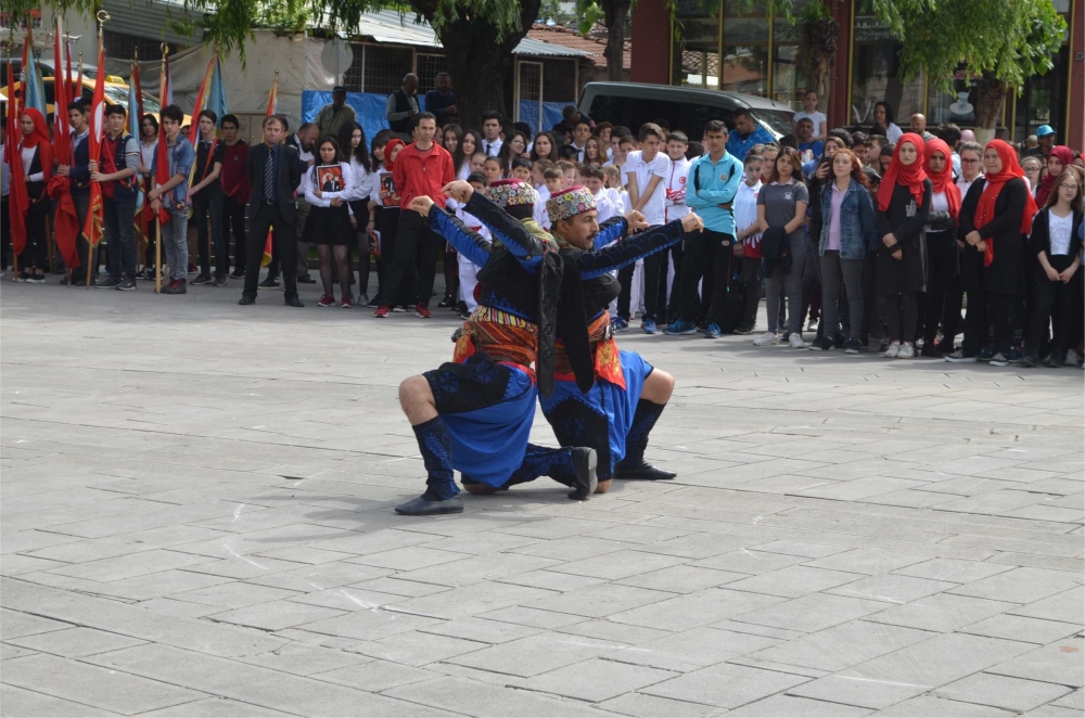 19 MAYIS COŞKUYLA KUTLANDI 15