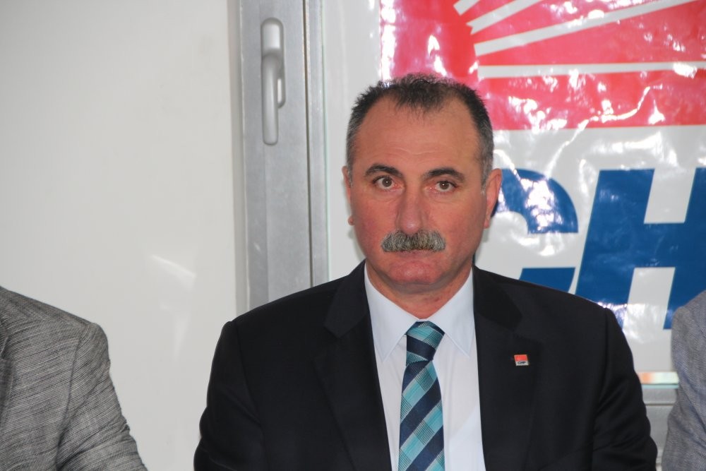 CHP’de şok istifa