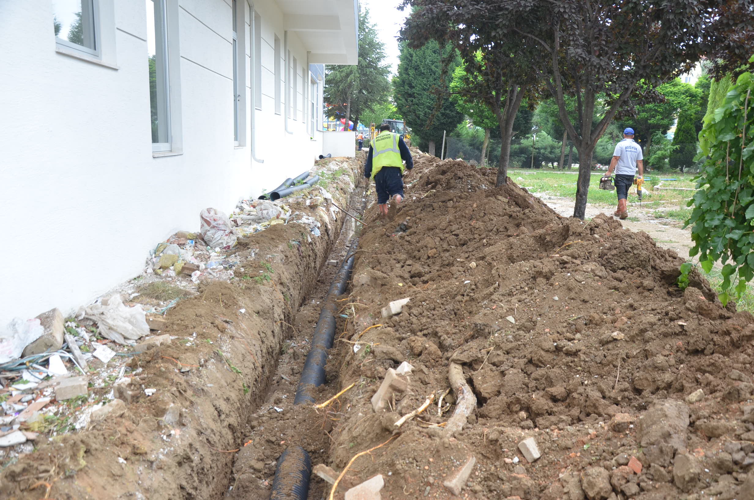 ALT YAPI ÇALIŞMALARI DEVAM EDİYOR