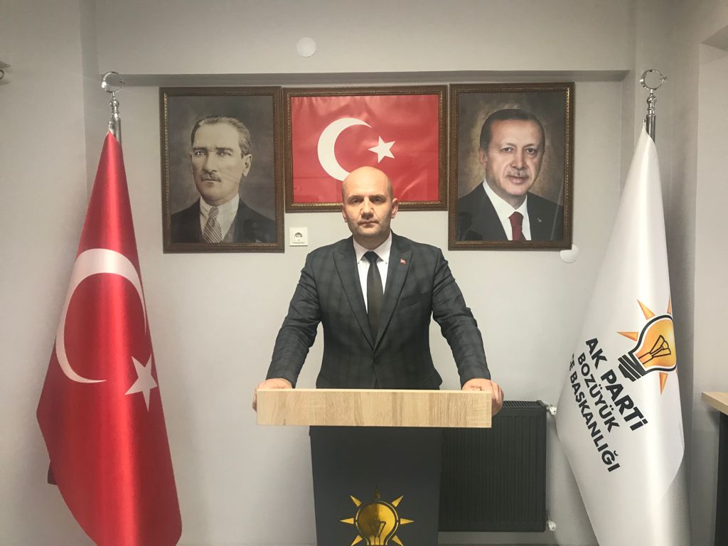 “TÜRKİYE YENİLMEZ”