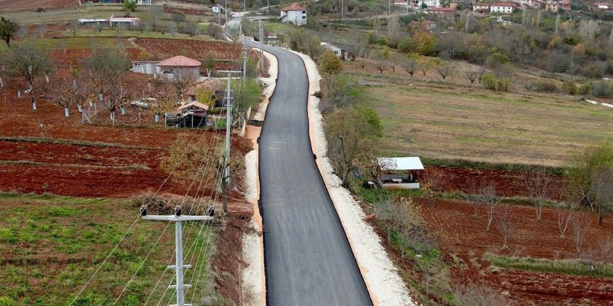 Bilecik'te Köylerin yol ve su sorunları çözülüyor