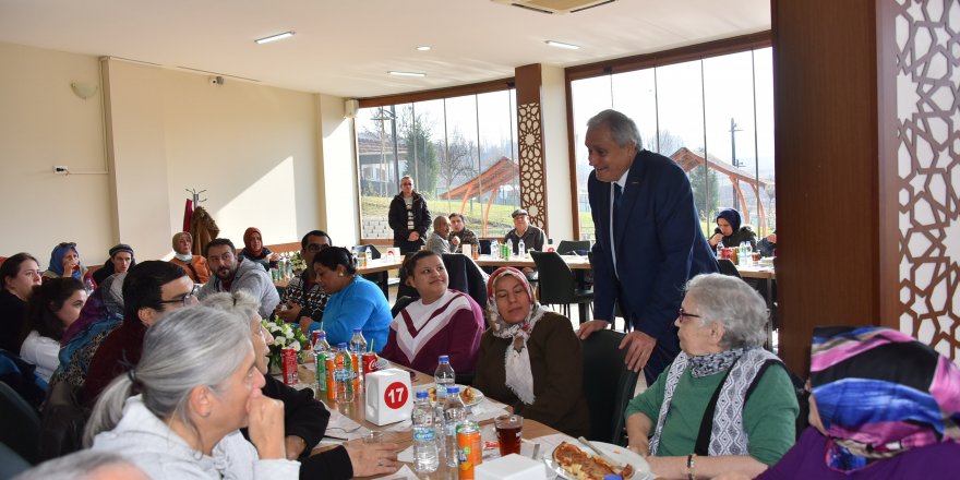 Başkan Bakkalcıoğlu Engelliler Derneği Üyeleri ile Bir Araya Geldi