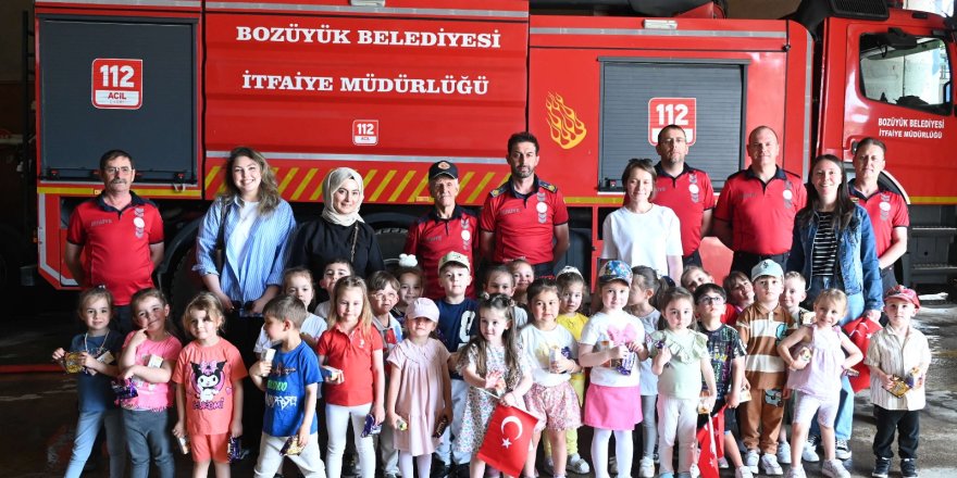 Minik Öğrencilere Yangın Eğitimi