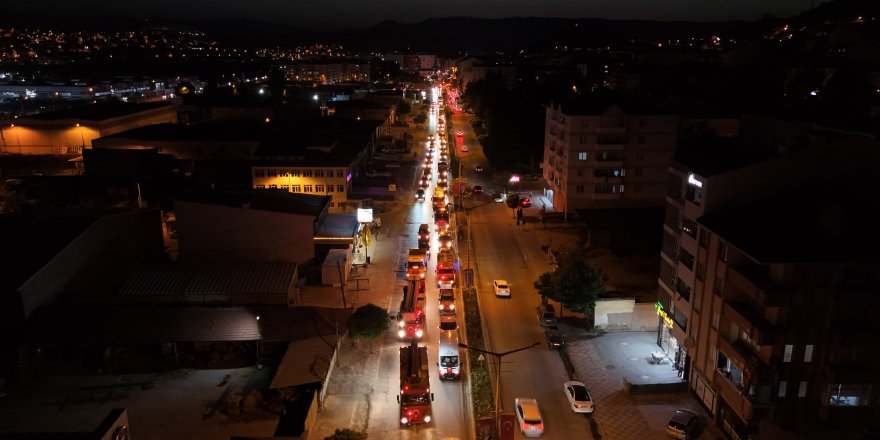 Zafer Bayramı Araç Konvoyu İle Kutlandı