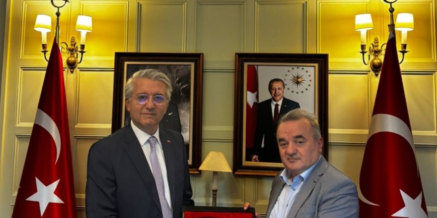 Kaymakam Öztürk'ten Atina Büyükelçisine Ziyaret