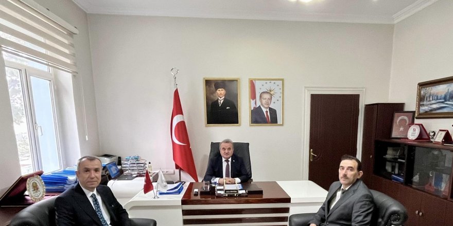 İl Müdürü Ayvalık'tan Kaymakam Öztürk'e Ziyaret