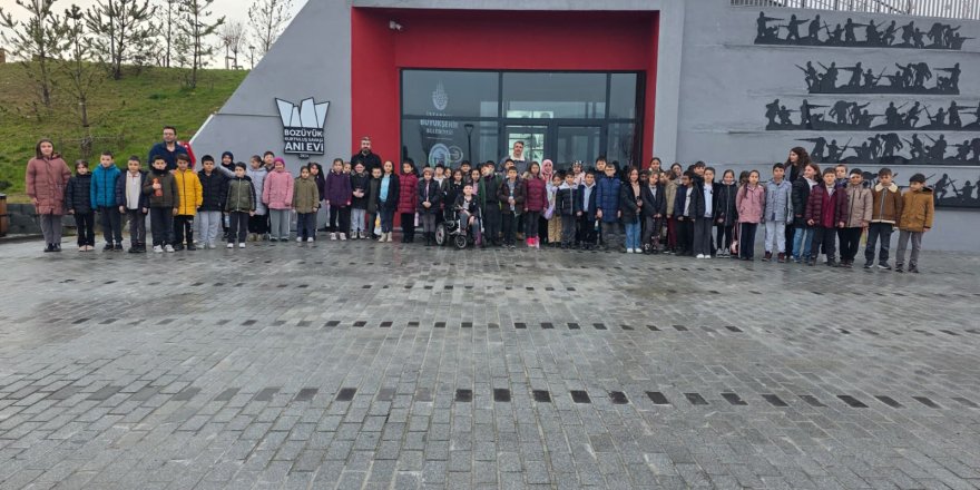 Öğrencilerden Anı Evi'ne Ziyaret