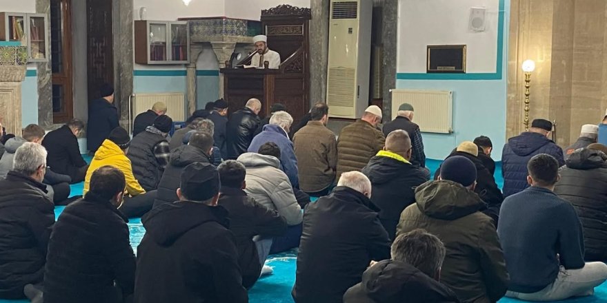 Berat Kandili Dualarla İdrak Edildi