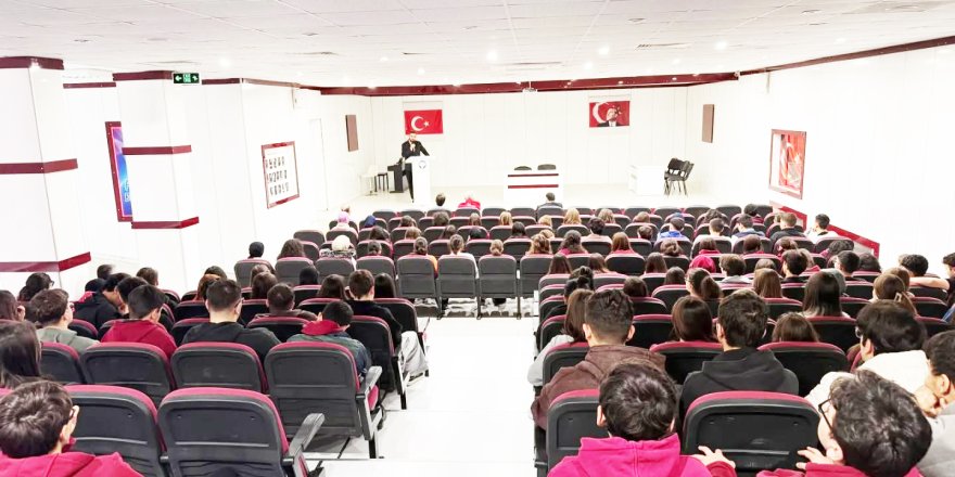 Öğrencilere “Ramazan, Cami ve Hayat” Konferansı