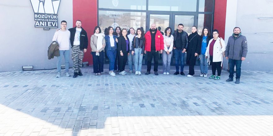 Öğrencilerden Anı Evi'ne Ziyaret