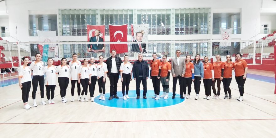 Evinin Sultanları Voleybol Turnuvası Başladı
