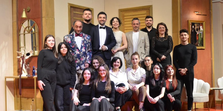 "Şahane Düğün” 3. kez tiyatroseverlerle buluştu