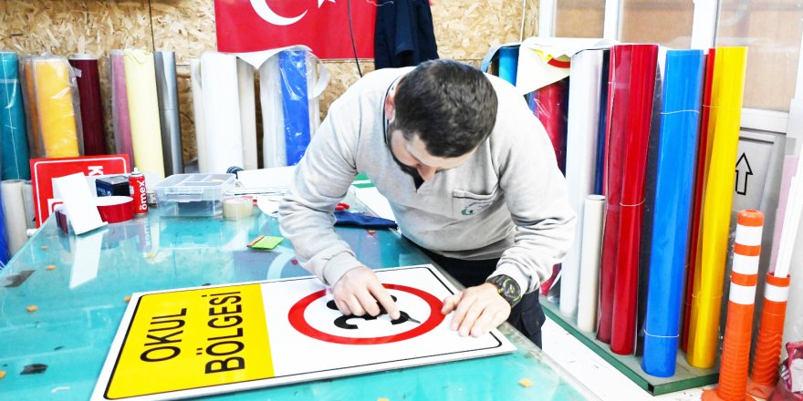 Trafik Levhaları Yenileniyor