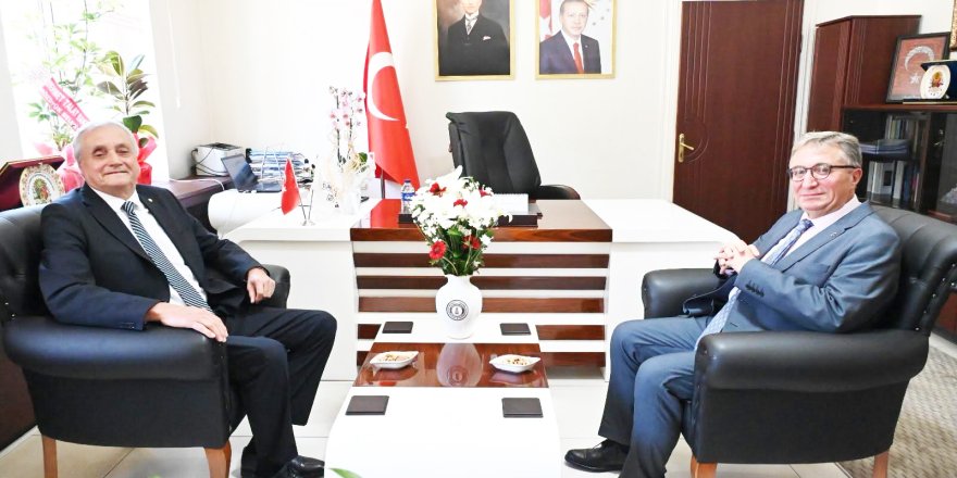 Başkan Bakkalcıoğlu'ndan Kaymakam Helvacı'ya Ziyaret