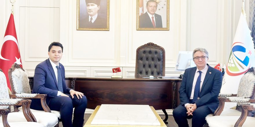 Kaymakam Helvacı'dan Kaymakam Kara'ya Ziyaret