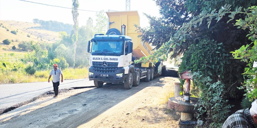Dombayçayır-Göynücek Yolunda Asfalt Çalışması