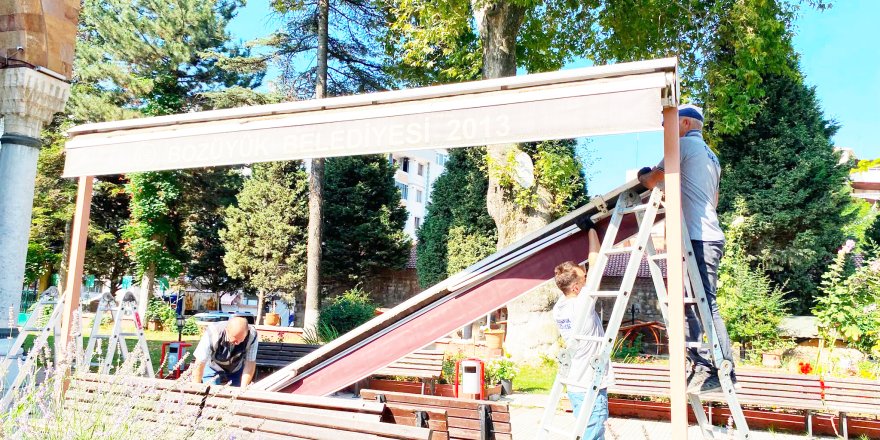 Camileri Bahçelerinde Tente Yenileme Çalışmaları