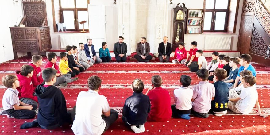 Bozüyük'te Cami-Çocuk Buluşması