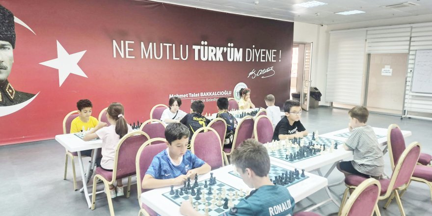 Bozüyük'te 29 Ekim Satranç Turnuvası