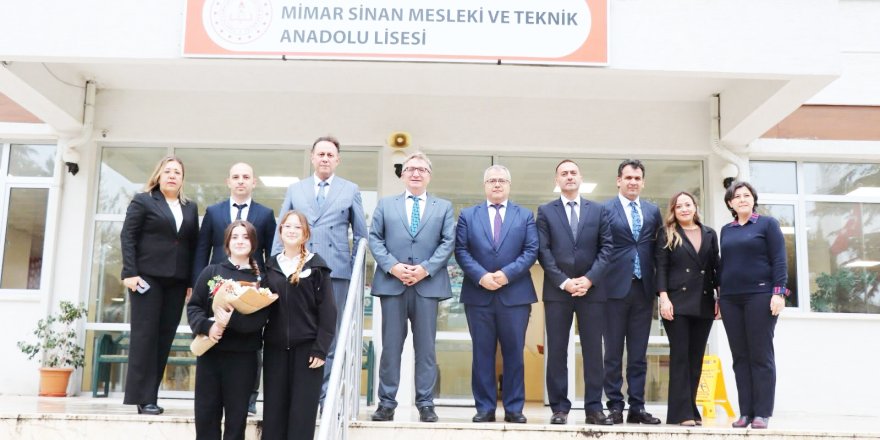 Kaymakam Helvacı Öğrencilerle Buluştu
