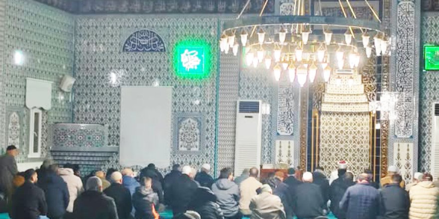 Yeşil Camii’nde Sabah Namazı Buluşması 