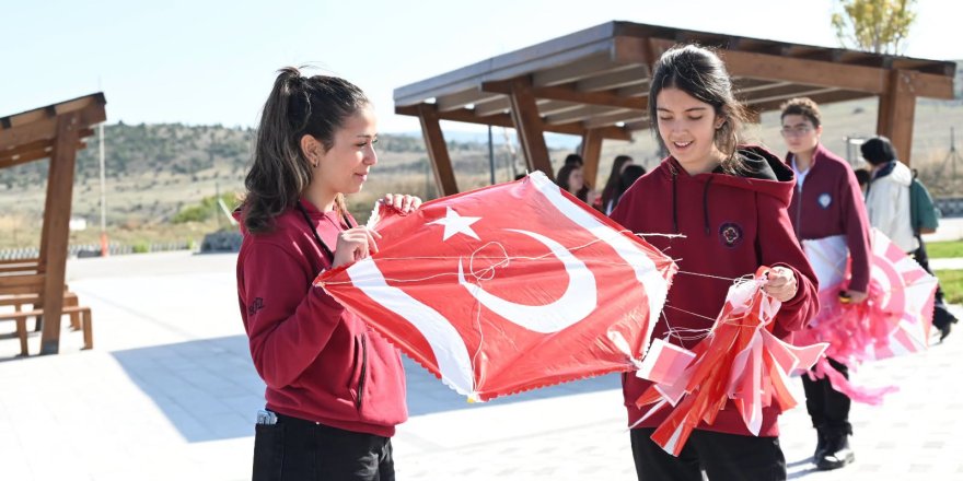 Anı Evi'nde Uçurtmalar Gökyüzüyle Buluştu
