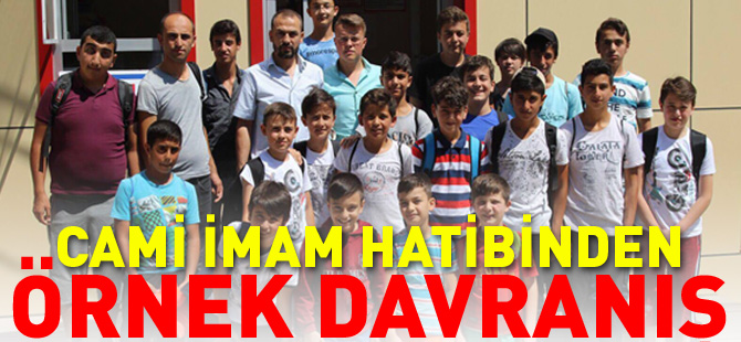 CAMİ İMAM HATİBİNDEN ÖRNEK DAVRANIŞ