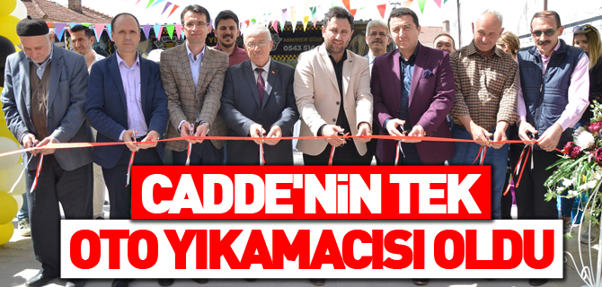 CADDE'NİN TEK OTO YIKAMACISI OLDU