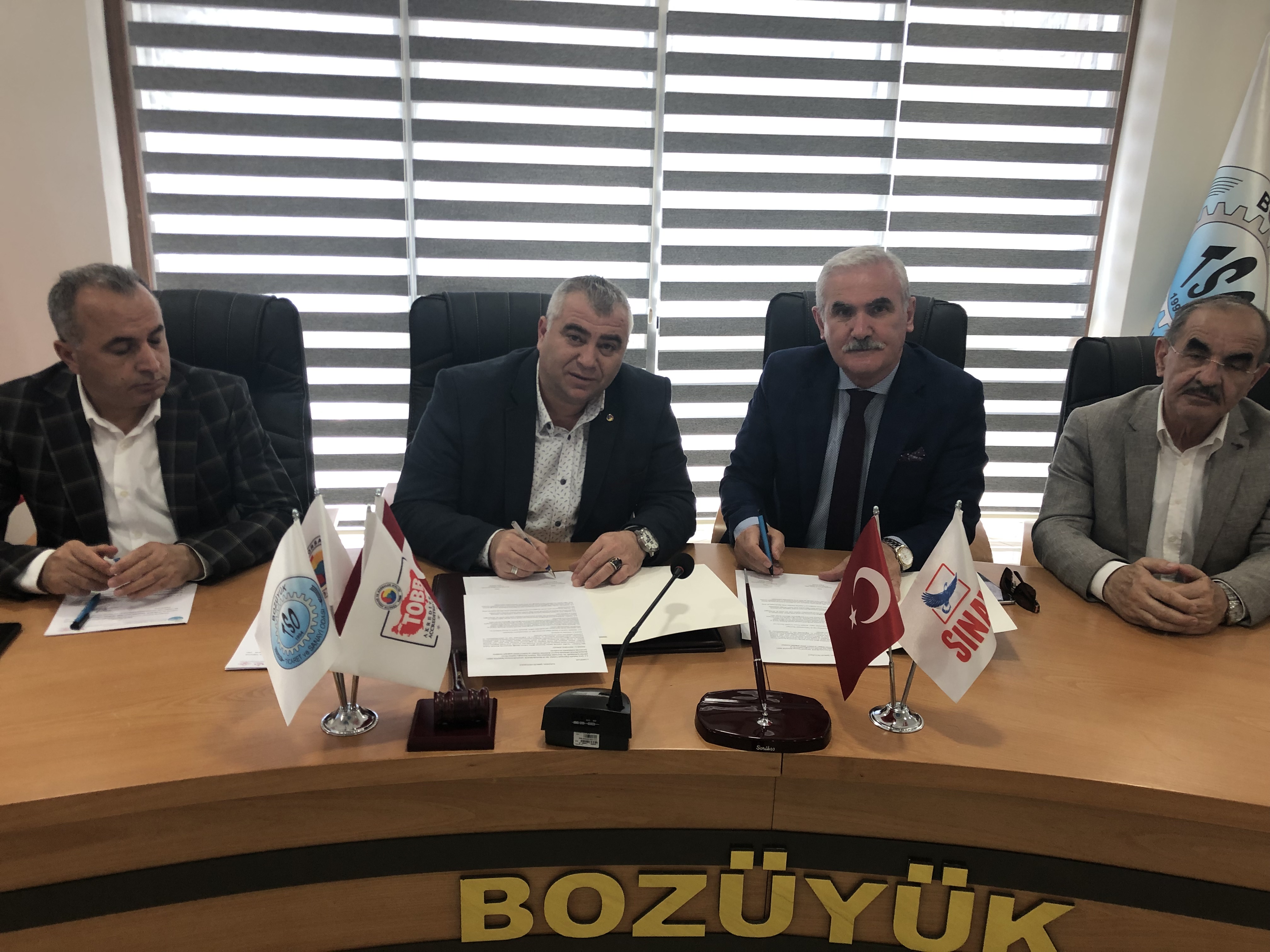 BOZÜYÜK TSO İLE SINAV KOLEJİ ARASINDA  PROTOKOL İMZALANDI