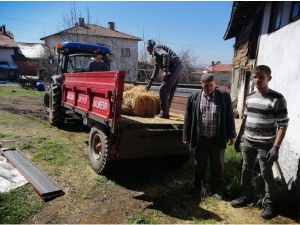 AHIRI YANAN VATANDAŞA ÇUKURCA'DAN DESTEK