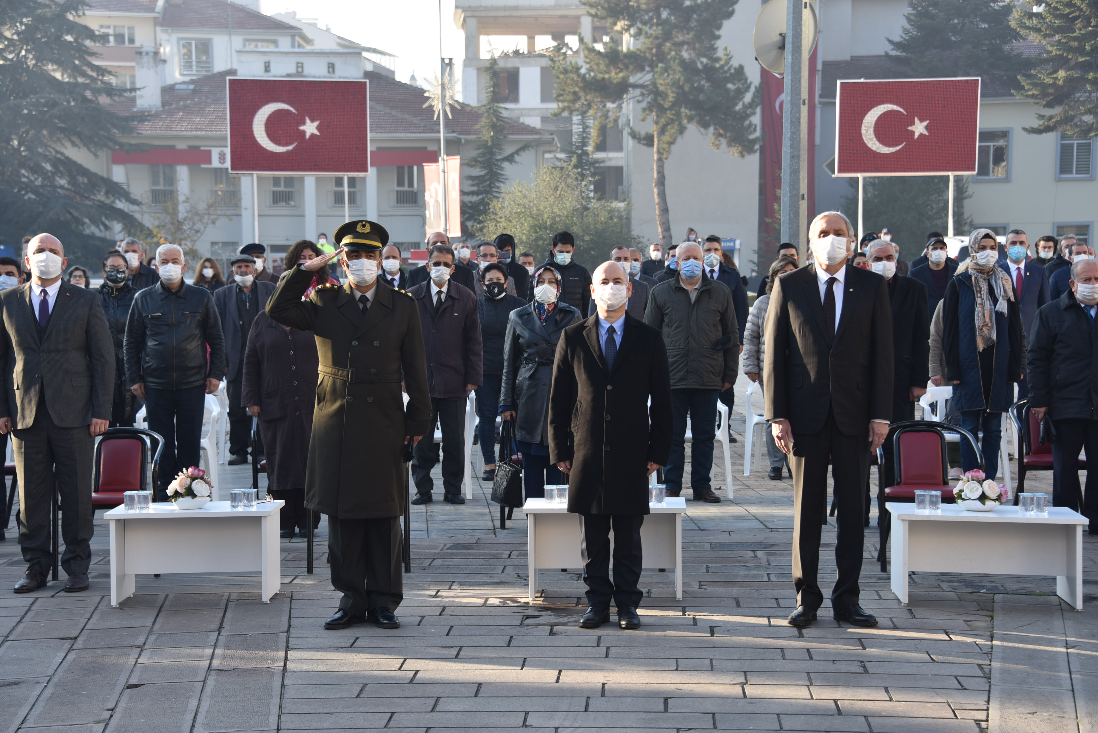 Bozüyük'te 09.05'de hayat durdu