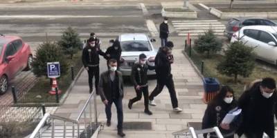 2 ayrı uyuşturucu operasyonunda 8 kişi yakalandı