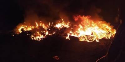 İstifleyip ateşe verdiler