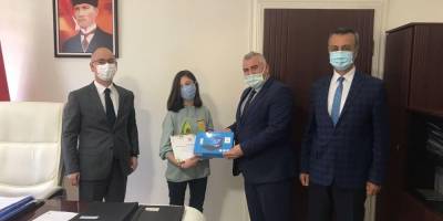 YAPTIĞI RESİMLE BİRİNCİ OLDU