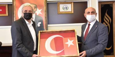 İSTİKLAL BAYRAĞI BOZÜYÜK'TEN YOLA ÇIKTI