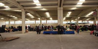 Kapalı pazarda hem satıcı hem de vatandaş yoğunluğu yaşanmadı