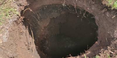 Tarlada Çukur oluştu