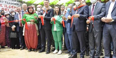 Bakan Dönmez ve Bakan Pakdemirli, Küçükelmalı Tabiat Parkı’nın açılışına katıldı