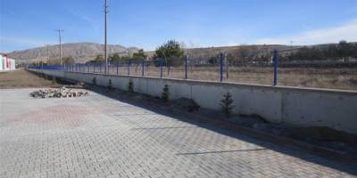 İhata duvarı yaptırılacak