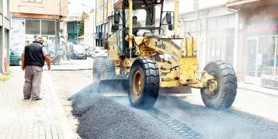 Bozüyük'te asfalt çalışması
