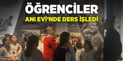 Öğrenciler Anı Evi'nde Ders İşledi