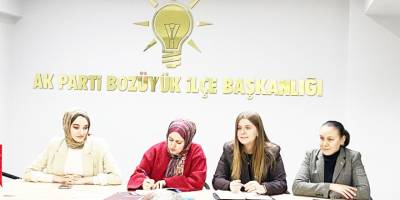 AK Parti Kadın Kolları Toplandı