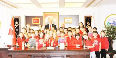 Başkan Bakkalcıoğlu Belediyenin Görevlerini Anlattı