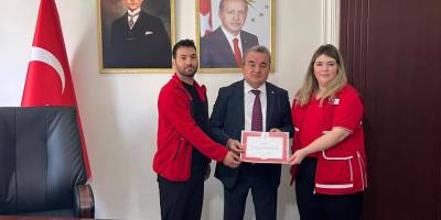 Kaymakam Öztürk'en Kızılay'a Kurban Bağışı