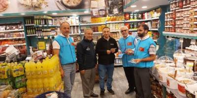 Müftü Ölmez'den Kapalı Pazar'da Bayram Selamlaması