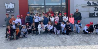 Öğrencilerden Anı Evi'ne Ziyaret