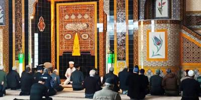 Müftü Arpacı Manişar Osmangazi Camii Cemaatiyle Buluştu