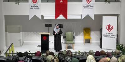 Bozüyük'te Dijital Dünyada Çocuk ve Aile Konferansı